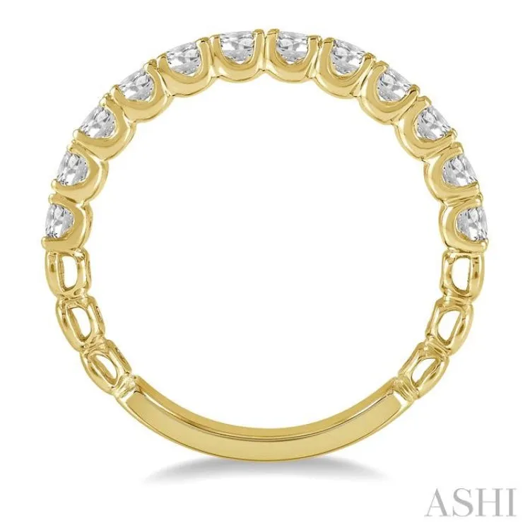 3/4 ctw Lattice Round Cut Diamond Wedding Band in 14K Yellow Gold