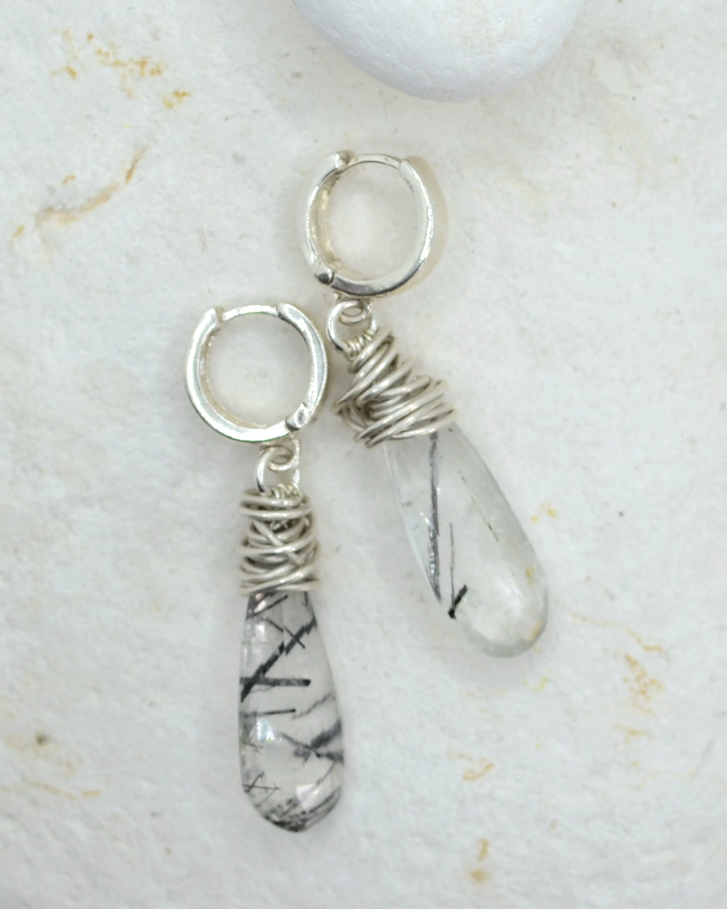 Boho silver wire and  quartz dangling earrings