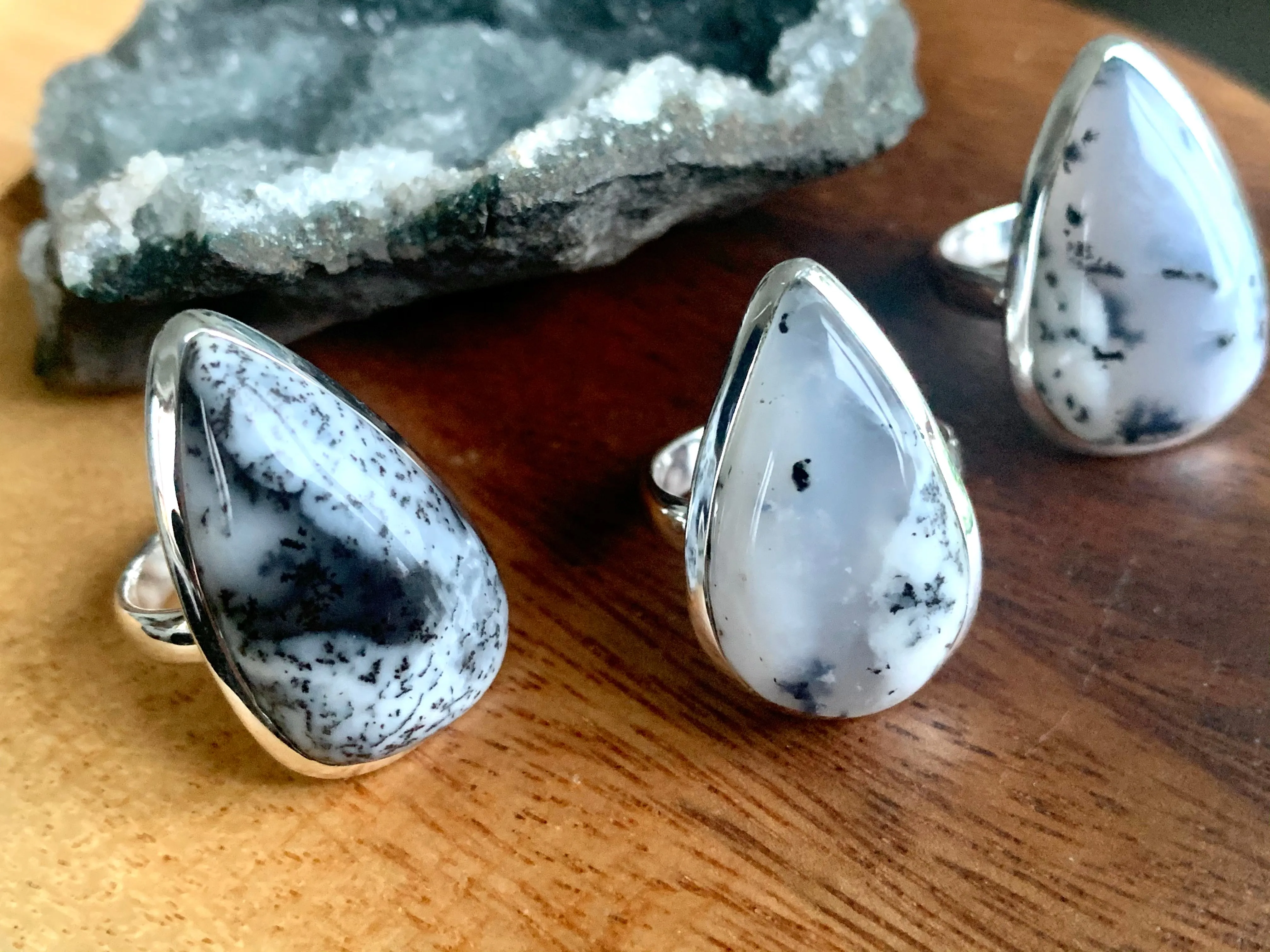 Dendritic Agate Ariel Ring - Medium Teardrop (US 6.5)