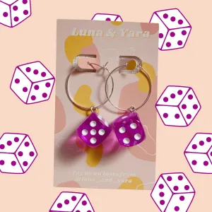 DICE EARRING PURPLE