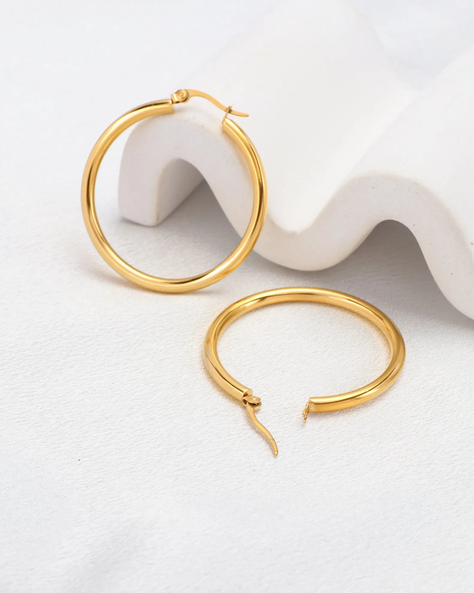 Eloise Gold Hoop Earrings