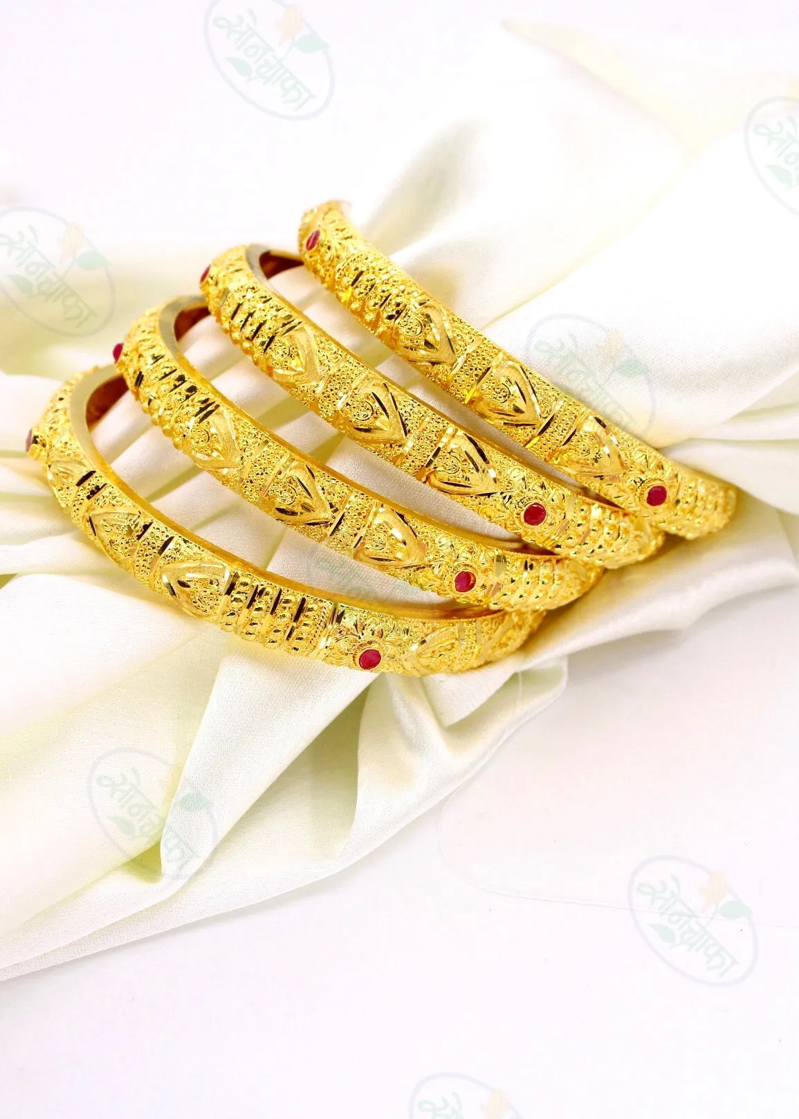 EXCLUSIVE GOLD PLATED BANGLES