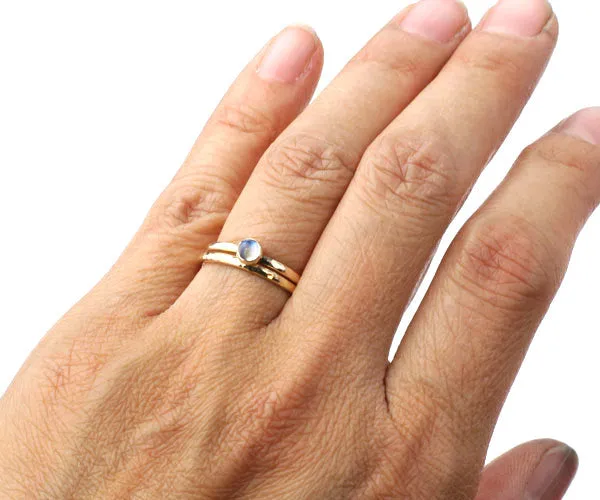 Gold Rainbow Moonstone Solitaire Ring