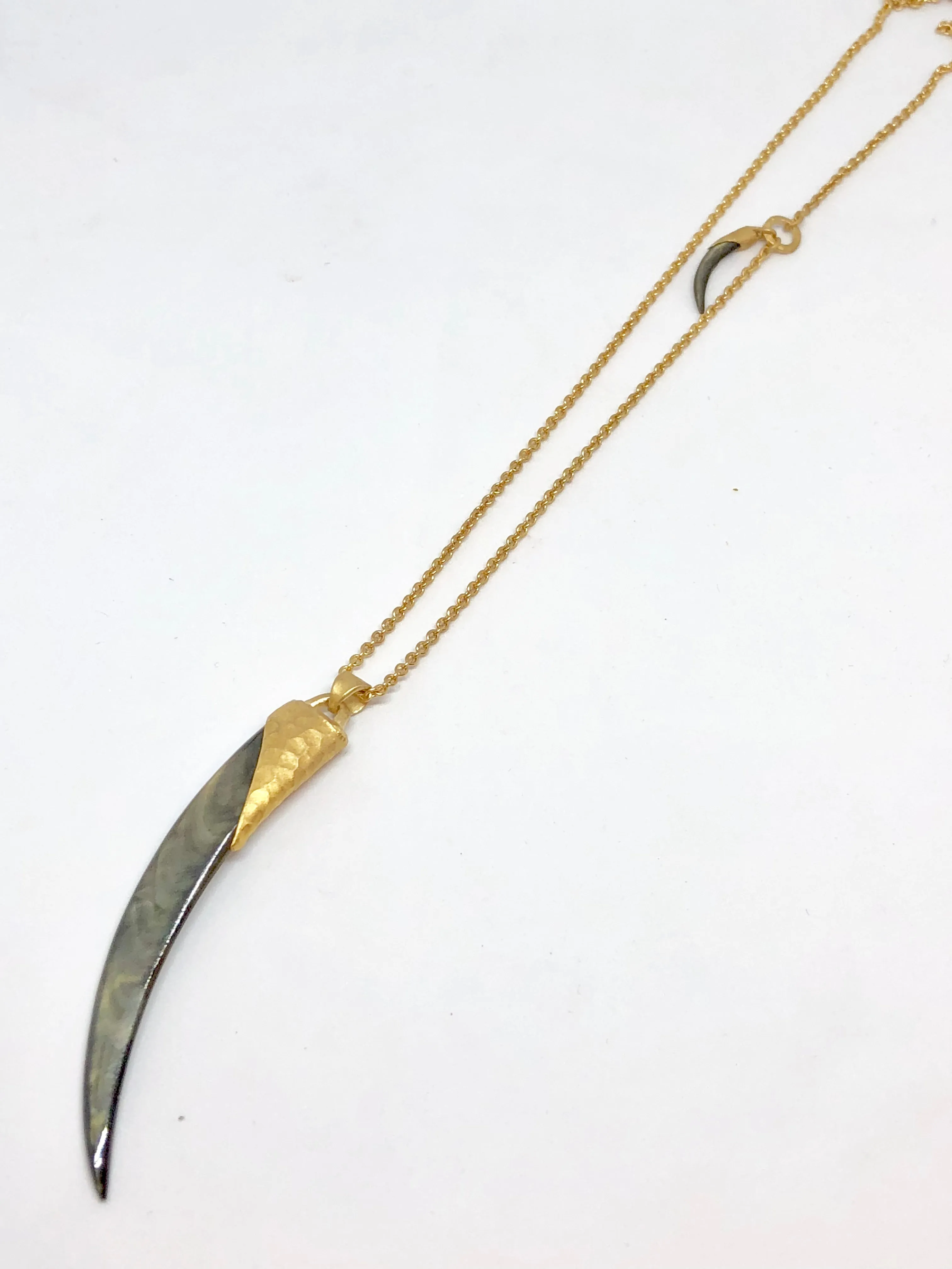 Heather Benjamin Grey Lip Shard Necklace