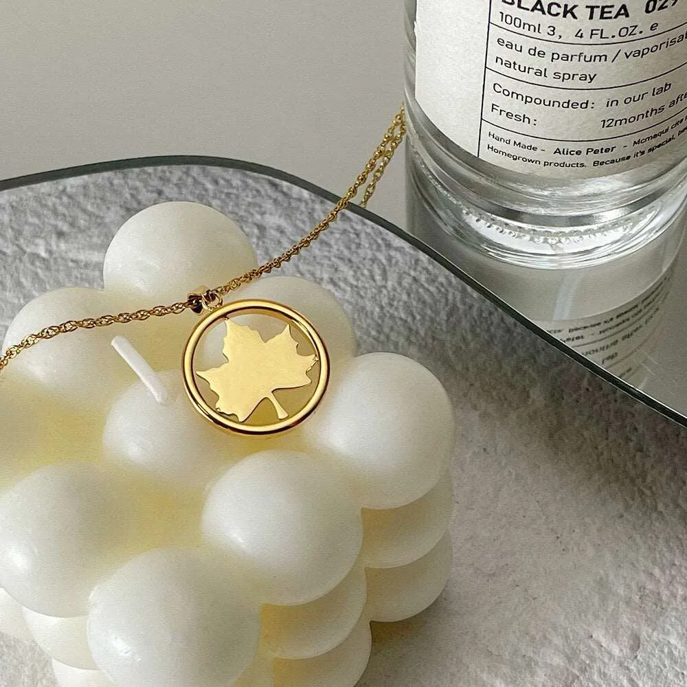 Kadence - Maple Leaf Dainty Necklace