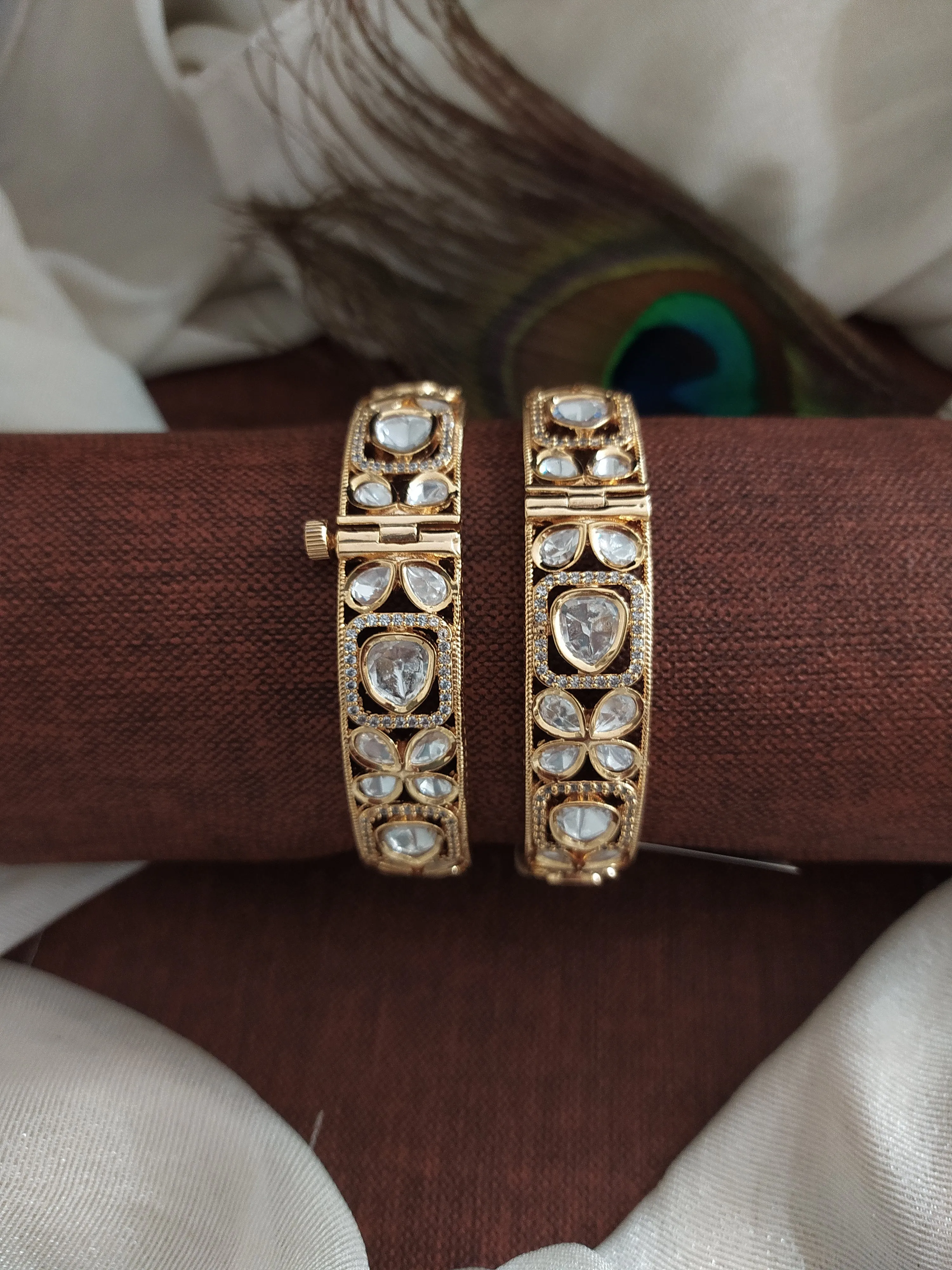 Regal Radiance - Gold Plated Moissanite Kundan Screw Bangles