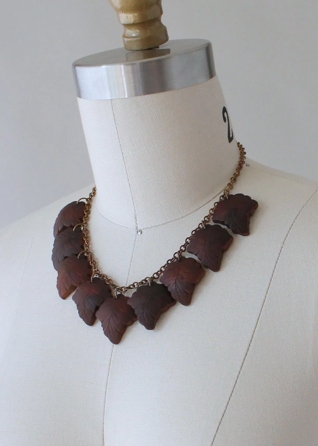 Vintage 1940s Carved Wooden Leaves and Brass Necklace