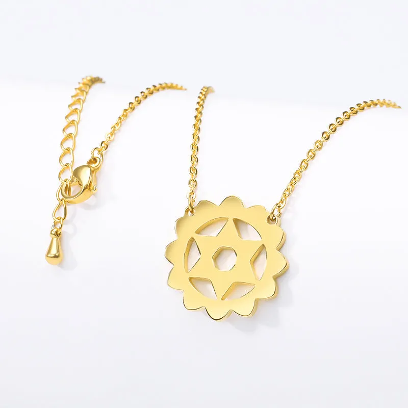 Women Statement Hollow Flower Necklace For Women